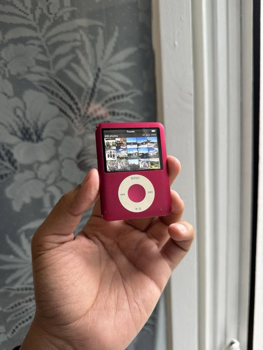 Apple iPod Nano A1236 (PRODUCT) RED Special Edition 8GB