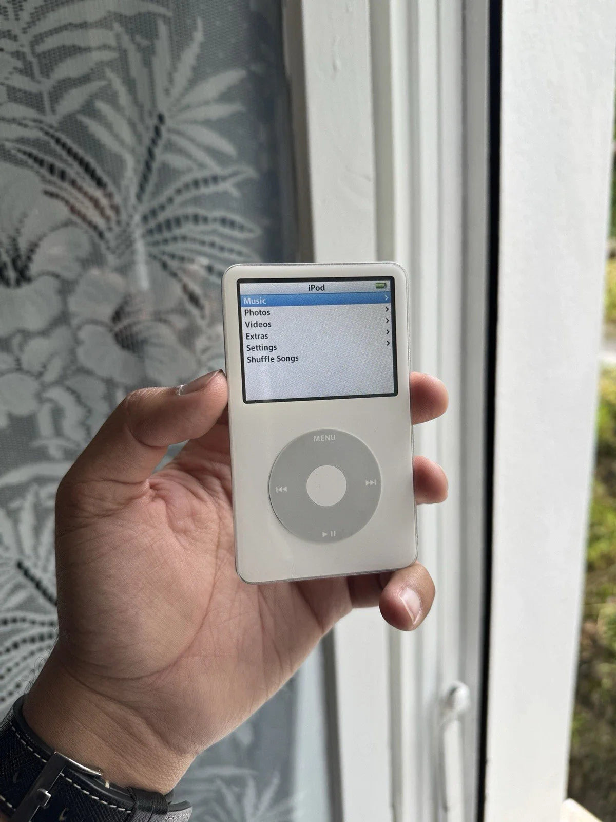 Apple iPod Classic 5ª Gen 30GB - White Perfectly Working