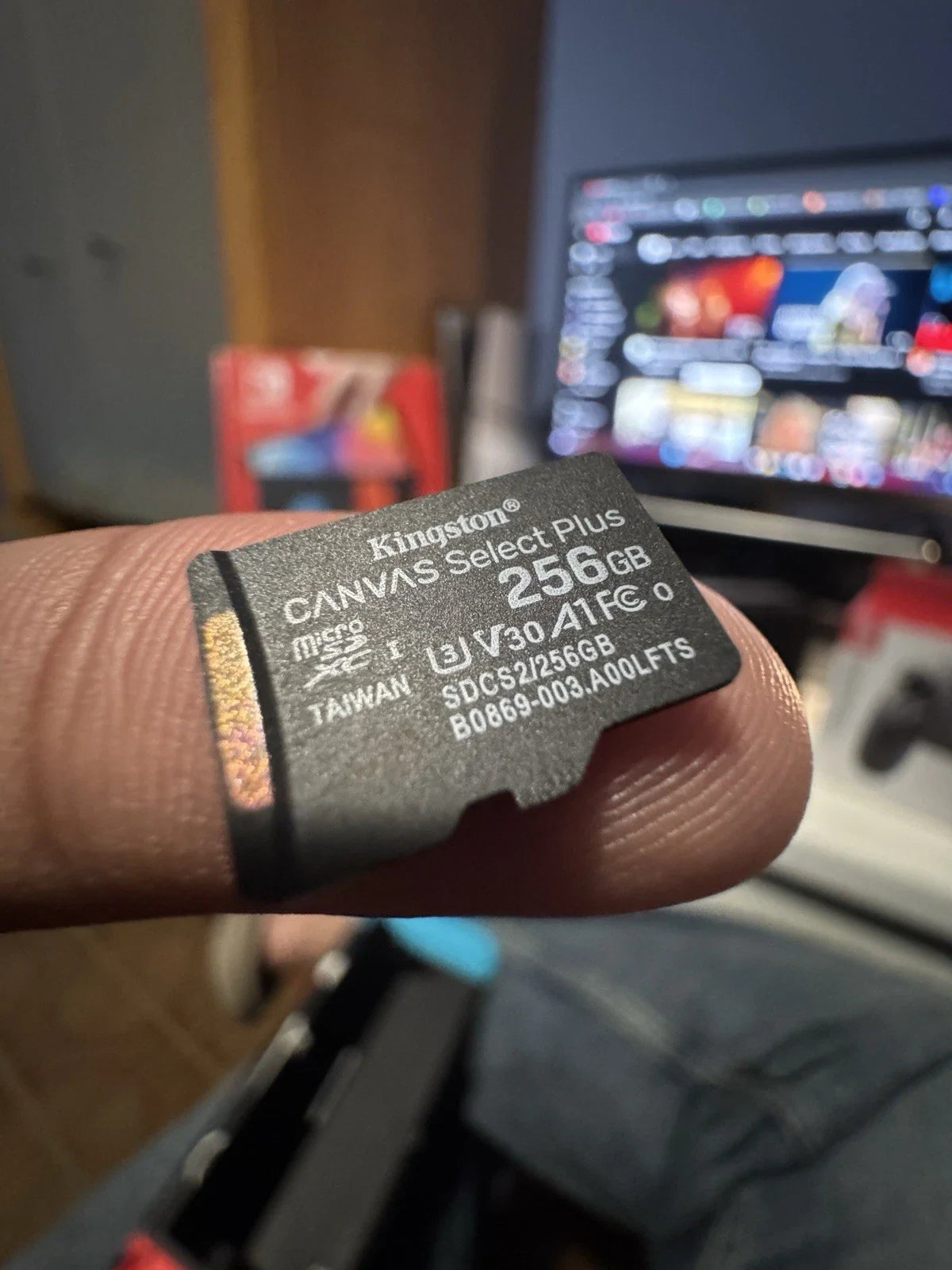 Nintendo Switch OLED + 256GB SD + 2 Controller
