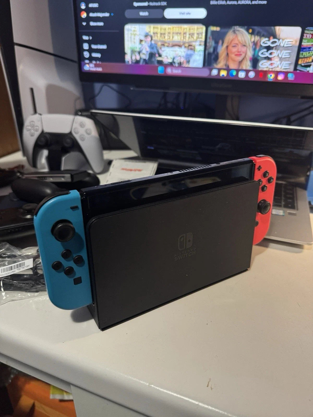 Nintendo Switch OLED + 256GB SD + 2 Controller